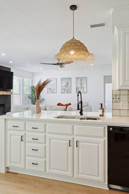 Villa Wellness Oasis 5Br W Pool + Huge Yard + Fire Pit Sachse Esterno foto