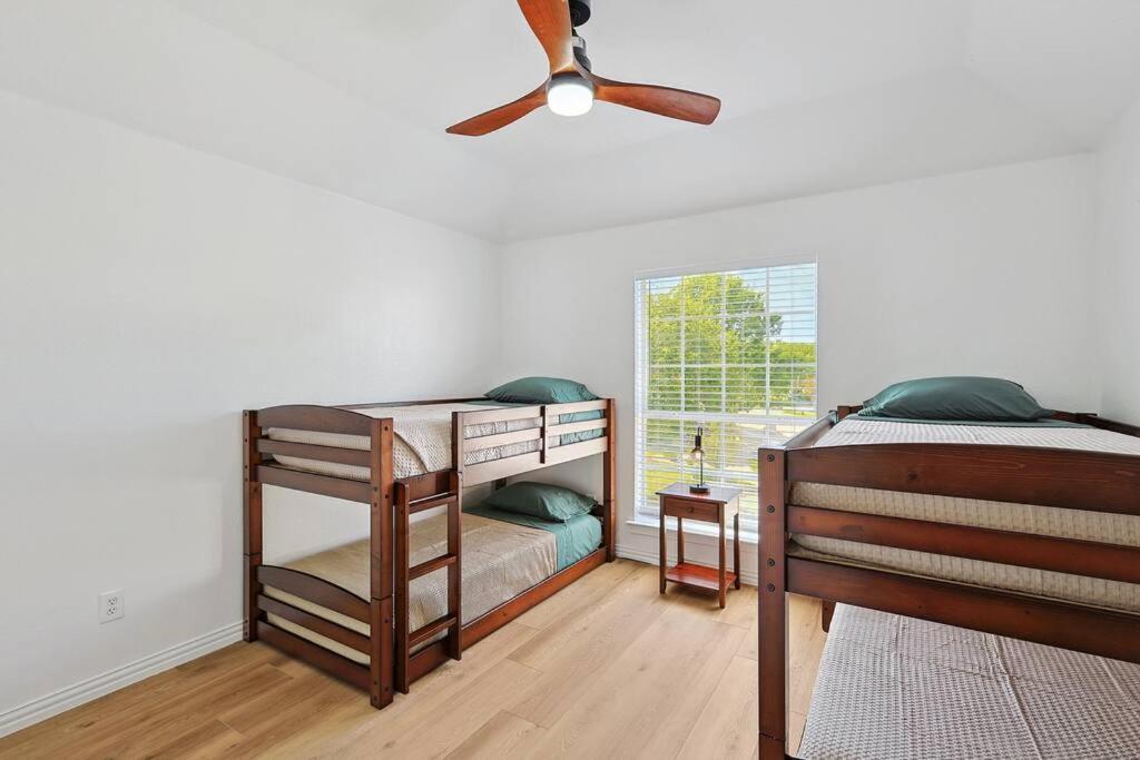 Villa Wellness Oasis 5Br W Pool + Huge Yard + Fire Pit Sachse Esterno foto