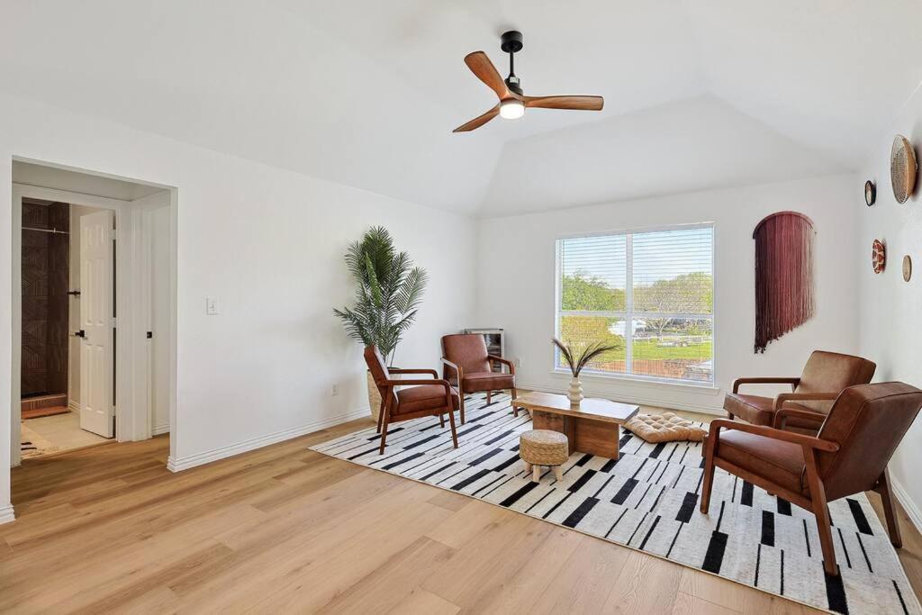 Villa Wellness Oasis 5Br W Pool + Huge Yard + Fire Pit Sachse Esterno foto