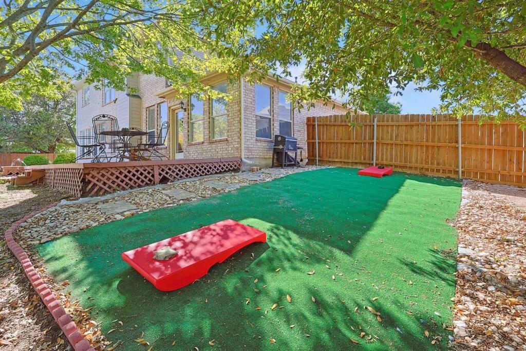 Villa Wellness Oasis 5Br W Pool + Huge Yard + Fire Pit Sachse Esterno foto